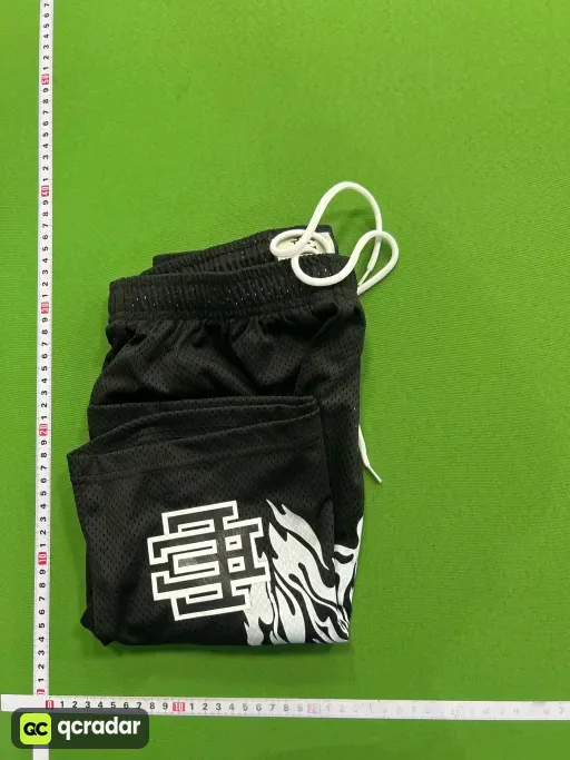 黑镰刀洞洞