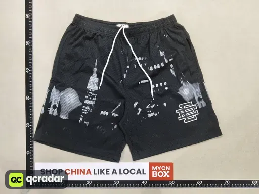 Hole city black