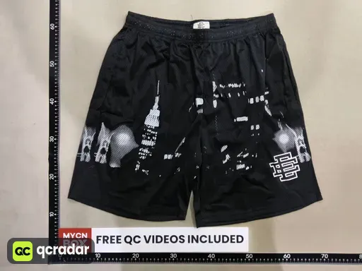 Hole city black