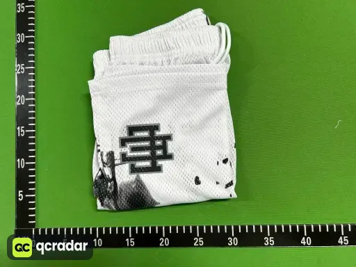 洞洞城市白色