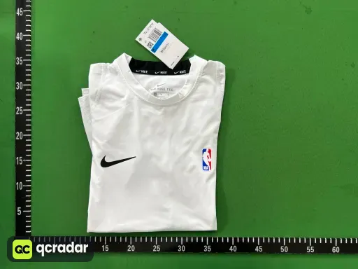 nBA紧身短袖白