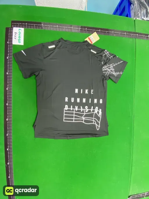 Patterned short sleeve black