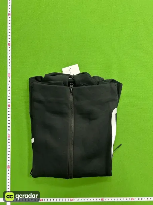黑色外套