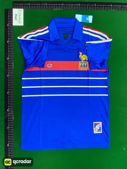 84 france home