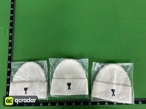 白色黑标