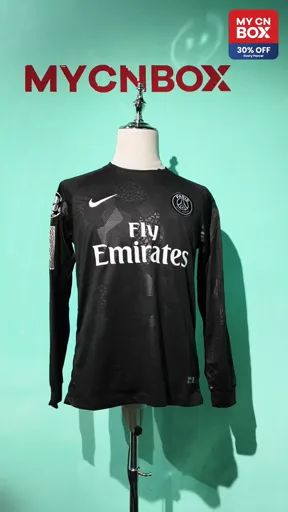1718psg away long sleeve no. 10