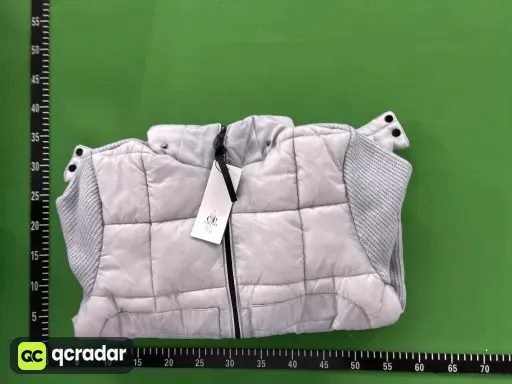 灰色针织
