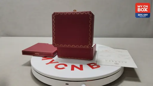 Corresponding brand original watch box