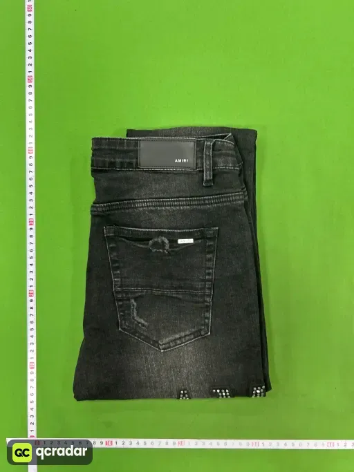 8823