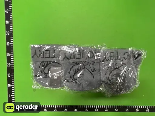 深灰