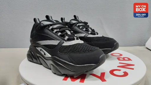 Mike b22 all black gift box