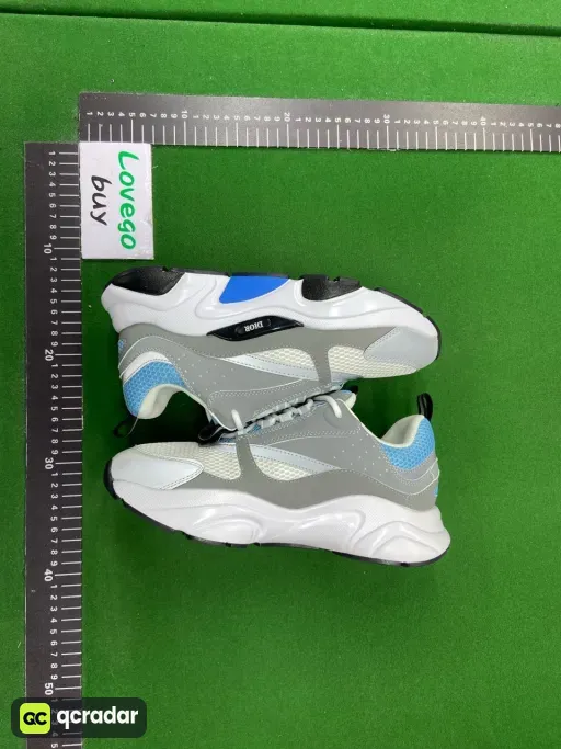 01 gray blue white