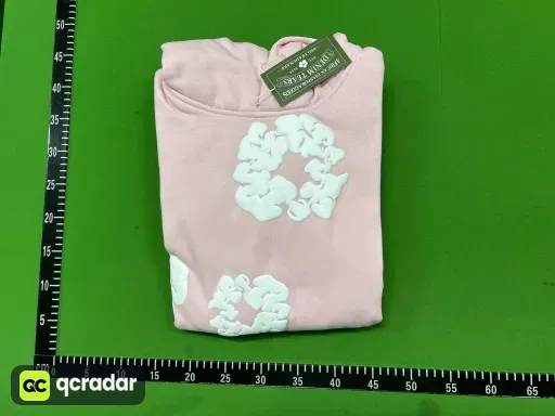 卫衣粉红色