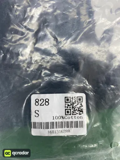 卫衣黑色白印花