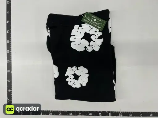 卫衣黑色白印花