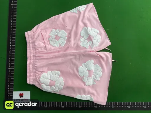 短裤粉红