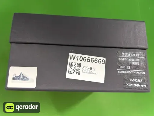 灰破洞牛仔（原版包装）