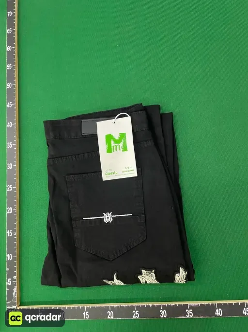 M737