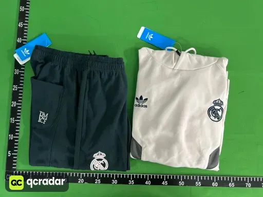 皇马浅粉卫衣套装