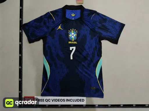 Player - brazil away - vinicius