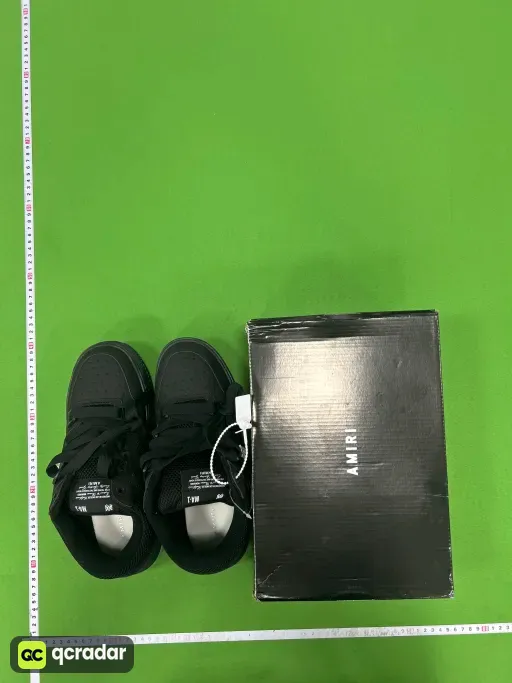 AM 全黑白字