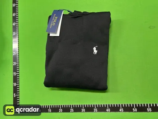 套头黑色白标