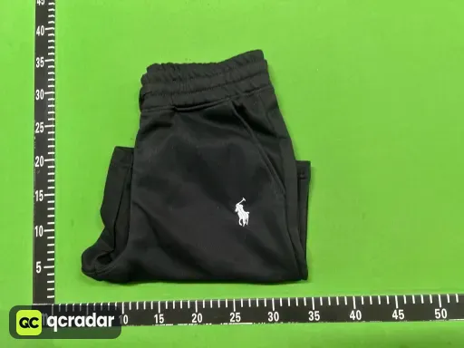 短裤黑色白标