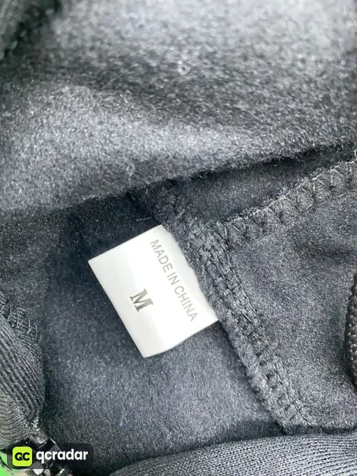 Zipper black with red label