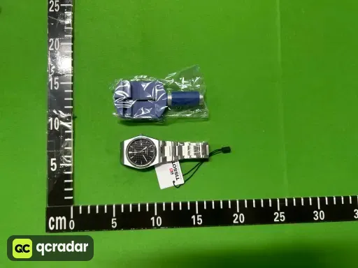新款表石英格银黑