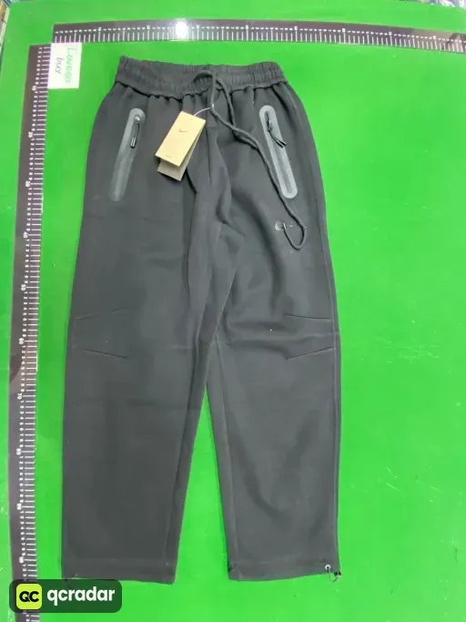 0950+4052 black