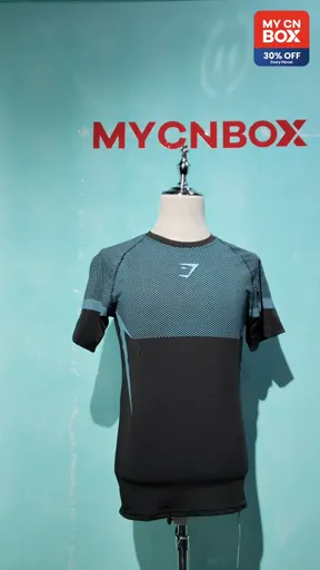 Short-Sleeved Model - Light Blue Label