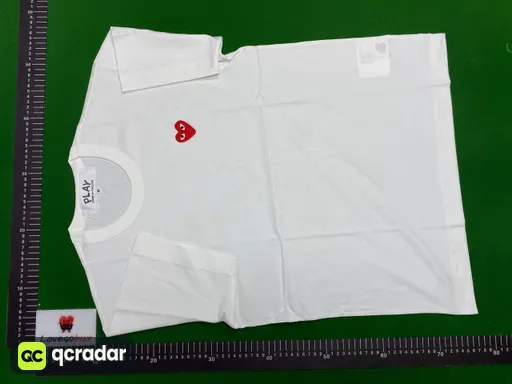 白色红心 white with red