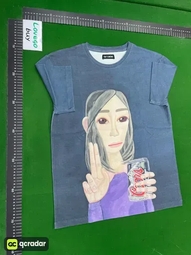 深蓝色
