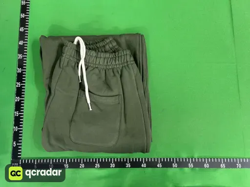 橄榄绿卫裤(olive green sweatpants)