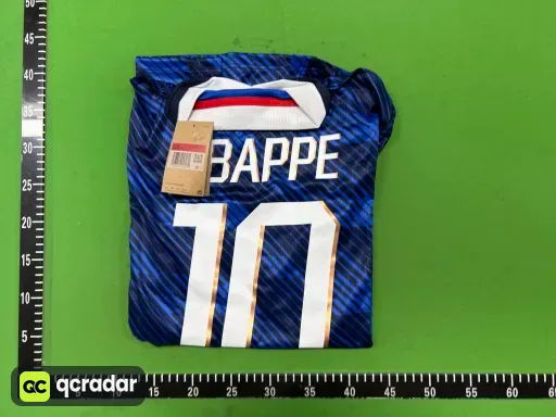 尺码:L ( + world cup  Badge)