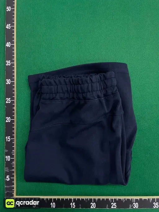 2藏青色