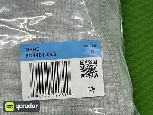 4灰色裤子FD8461