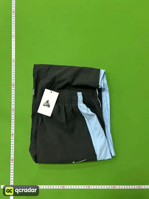 Black bottom （只有裤子）
