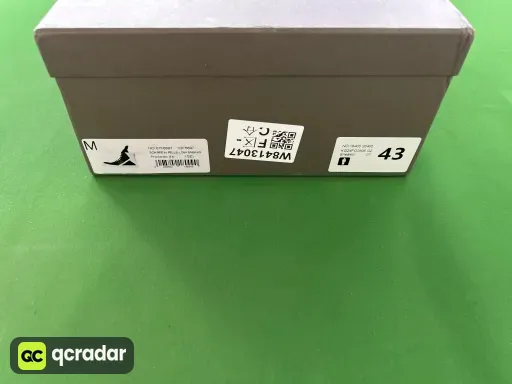 尺码:43男