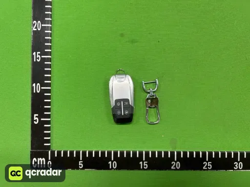 新款法拉利钥匙带电路板开齿送钥匙扣