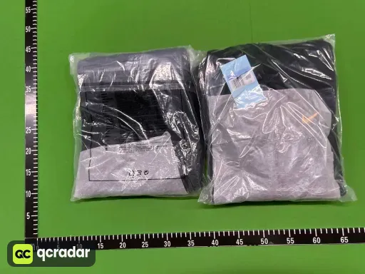 黑色直筒裤套装suit