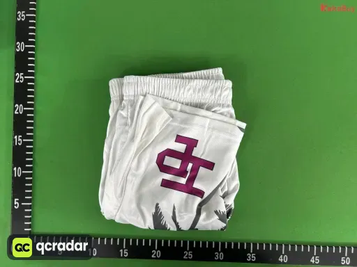 深灰色