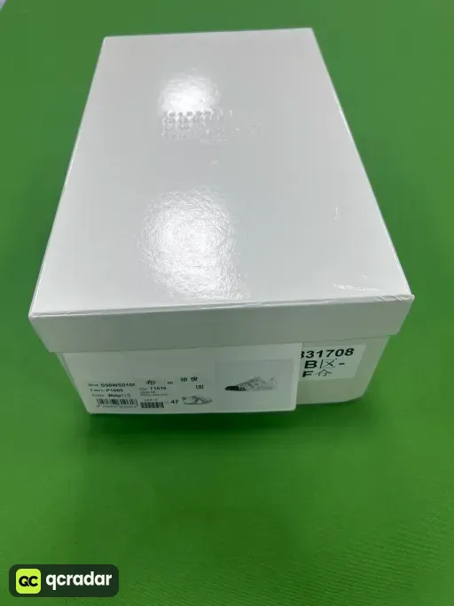 布面泼墨白