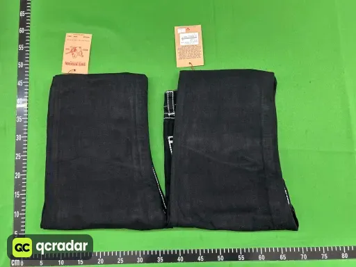 黑色白粗线