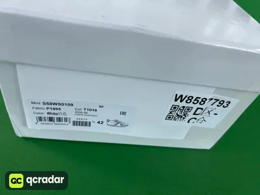 尺码:42男码