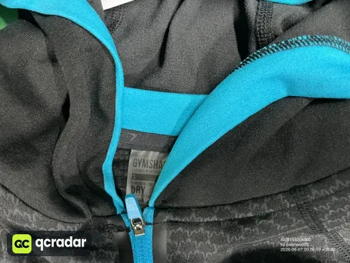 1.0黑蓝帽衫