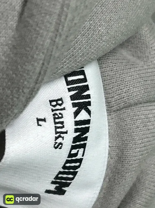 银灰色卫衣(silver gray hoodie)