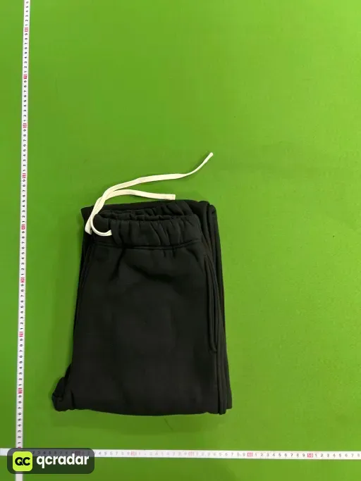 黑色(black)