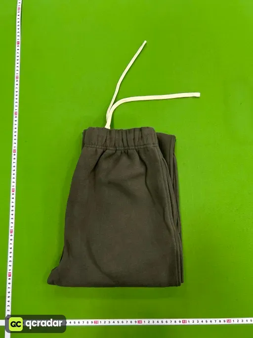深灰色(dark grey)