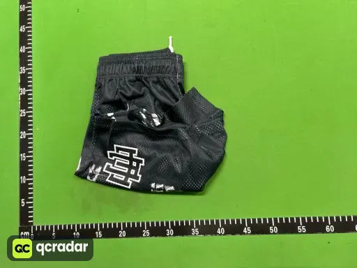黑色天际线